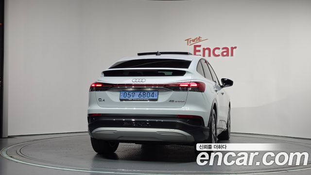 Audi Q4 e-tron 45 Sportback — пробег 14 688 км — фото 4 из 5