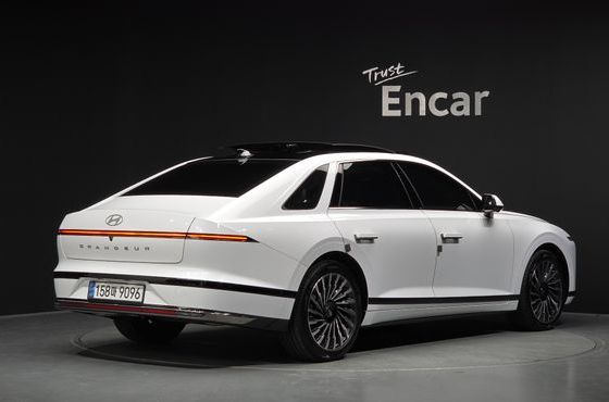 Hyundai Grandeur Calligraphy — пробег 9 535 км — фото 2 из 5