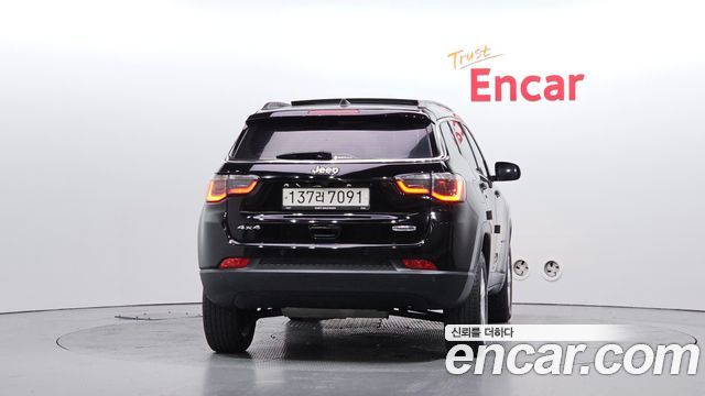 Jeep Compass из Кореи Encar