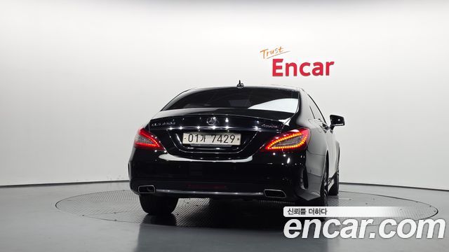 Mercedes-Benz CLS-Class CLS250 d 4MATIC AMG Line — пробег 143 341 км — фото 4 из 5
