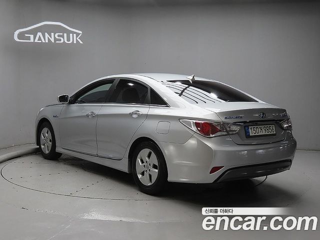 Hyundai Sonata 2.0 Premier — пробег 63 377 км — фото 3 из 5