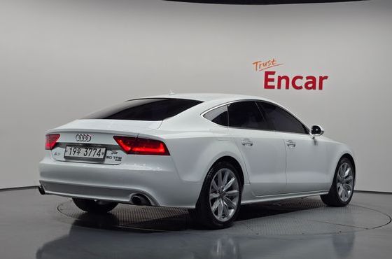Audi A7 50 TFSI Quattro Dynamic 4G — пробег 110 537 км — фото 2 из 5