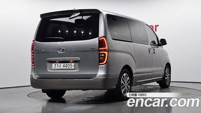 Hyundai Starex Urban 9-Seater Exclusive — пробег 96 494 км — фото 2 из 5