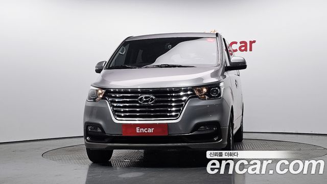 Hyundai Starex Urban 9-Seater Exclusive — пробег 96 494 км — фото 3 из 5