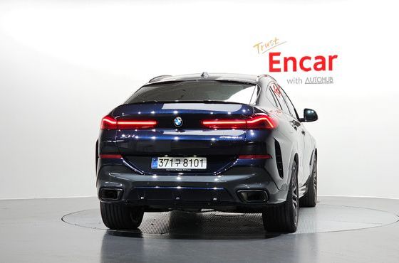 BMW X6 xDrive40d M Sport — пробег 4 154 км — фото 4 из 5