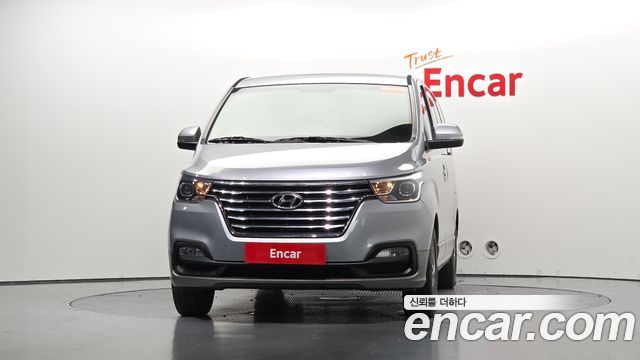 Hyundai Starex Urban 9-Seater Exclusive — пробег 46 955 км — фото 3 из 5
