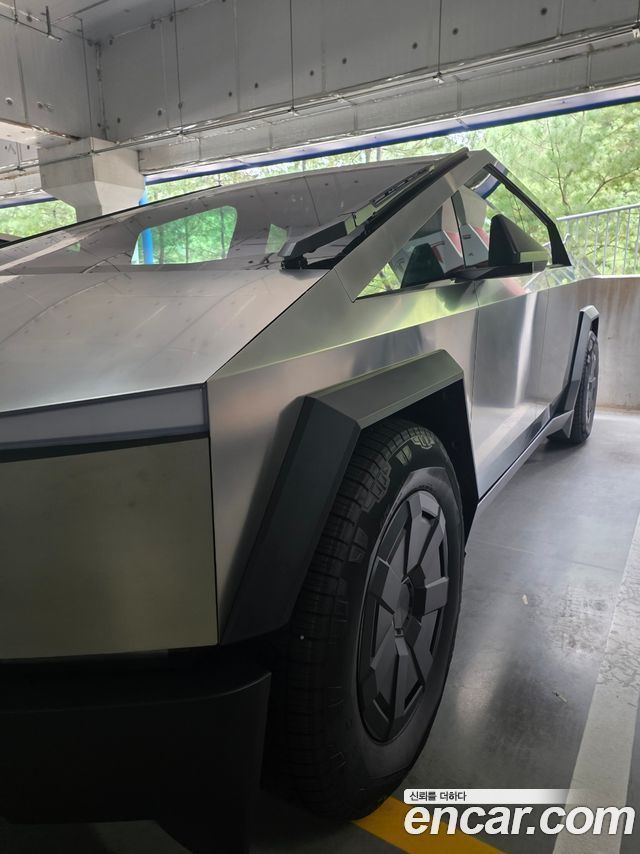 Tesla Cybertruck Cyberbeast — пробег 877 км — фото 3 из 5
