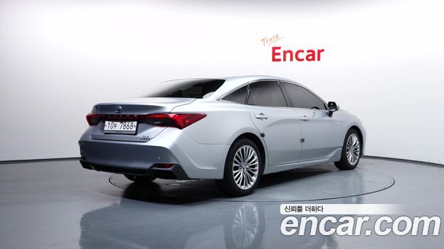 Toyota Avalon 2.5 Hybrid — пробег 149 830 км — фото 2 из 5