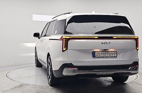 Kia Carnival Diesel 7-Seater Signature — пробег 11 203 км — фото 2 из 5