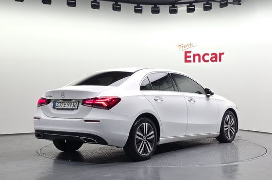 Mercedes-Benz A-Class A200d Sedan — пробег 91 570 км — фото 2 из 5