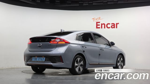 Hyundai Ioniq Q — пробег 122 102 км — фото 2 из 5