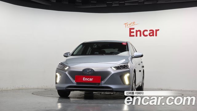 Hyundai Ioniq Q — пробег 122 102 км — фото 3 из 5