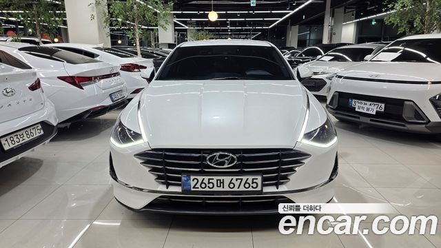 Hyundai Sonata 2.0 Premium — пробег 42 172 км — фото 1 из 5