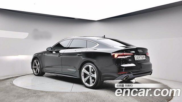 Audi A5 45 TFSI Quattro Premium Sportback — пробег 64 004 км — фото 2 из 5
