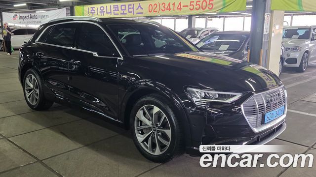 Audi e-tron 55 Quattro — пробег 15 200 км — фото 3 из 5