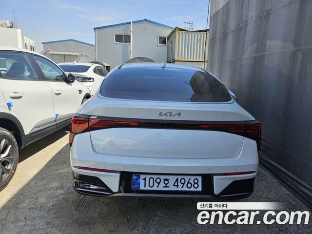 Kia K5 2.0 Prestige — пробег 3 555 км — фото 4 из 5