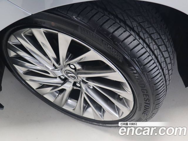 Lexus ES из Кореи Encar