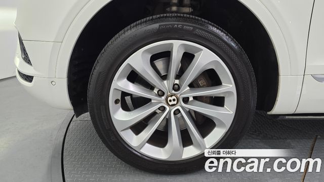 Bentley Bentayga из Кореи Encar
