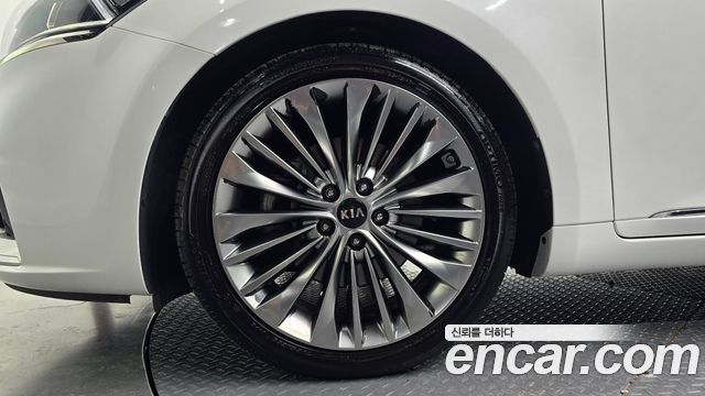 Kia K7 из Кореи Encar