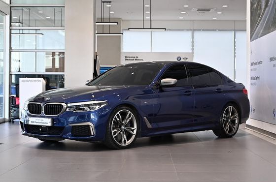 BMW 5-Series M550d xDrive — пробег 75 287 км — фото 1 из 5
