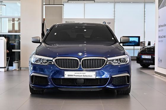 BMW 5-Series M550d xDrive — пробег 75 287 км — фото 3 из 5