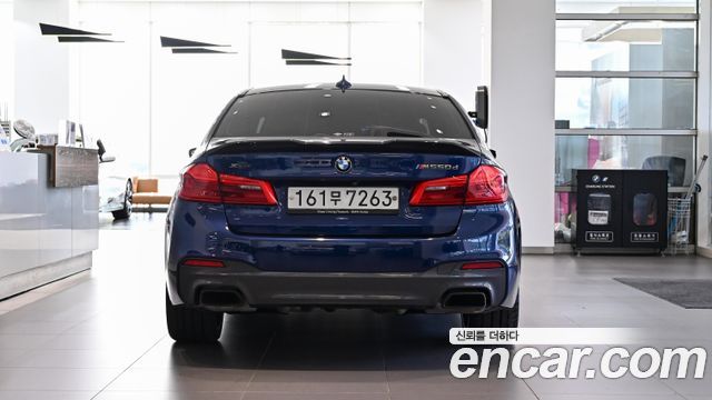 BMW 5-Series M550d xDrive — пробег 75 287 км — фото 4 из 5