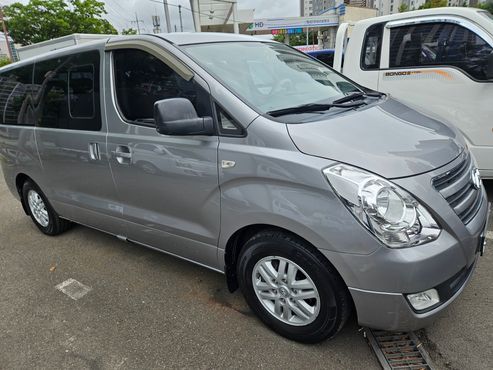 Hyundai Starex 12-Seater Wagon Smart — пробег 163 727 км — фото 2 из 5