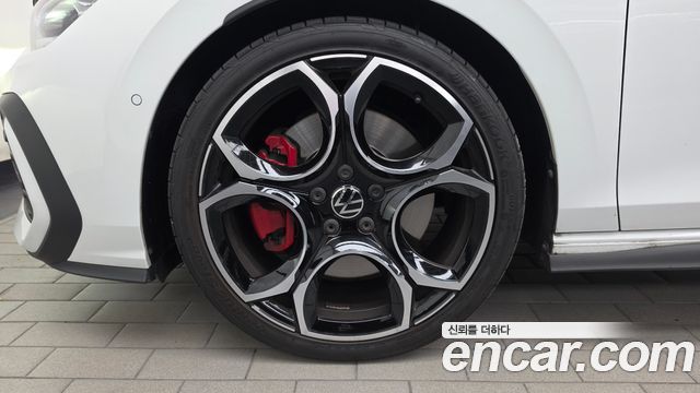 Volkswagen Golf из Кореи Encar