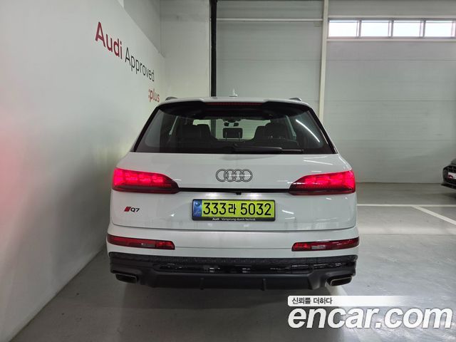 Audi Q7 55 TFSI Quattro Premium — пробег 890 км — фото 4 из 5
