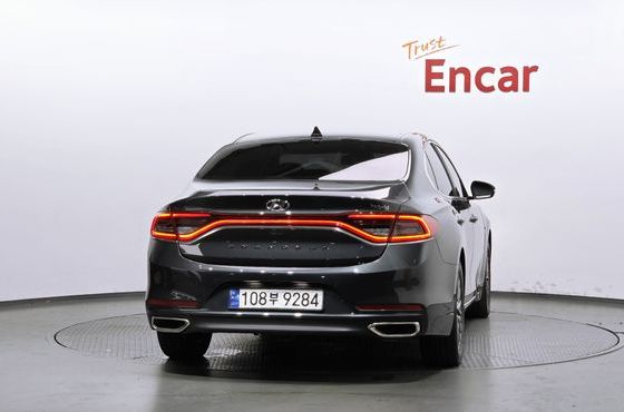Hyundai Grandeur Premium — пробег 136 140 км — фото 4 из 5