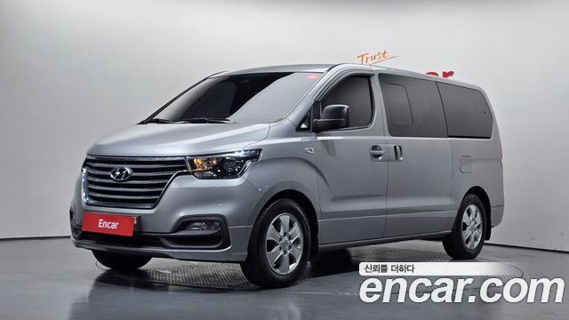 Hyundai Starex Wagon 11-Seater Smart — пробег 115 588 км — фото 1 из 5