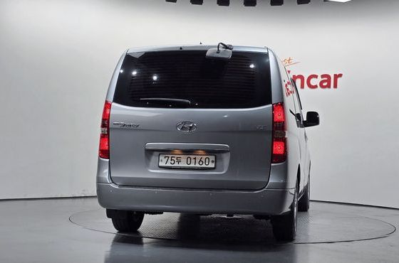 Hyundai Starex Wagon 11-Seater Smart — пробег 115 588 км — фото 4 из 5