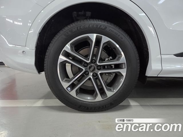 Audi Q5 40 TFSI Quiattro Advanced — пробег 1 200 км — фото 5 из 5
