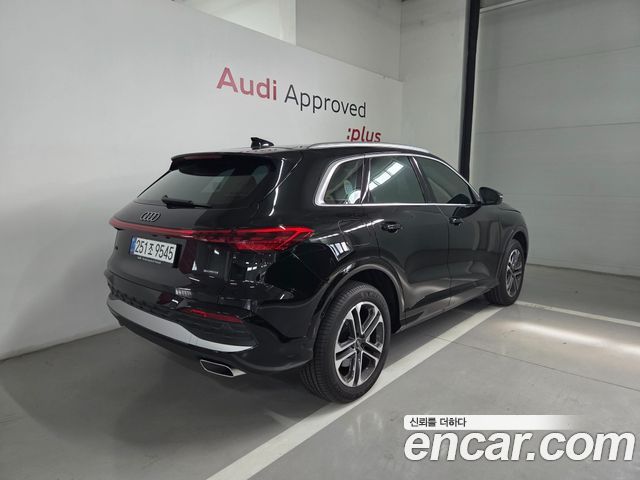 Audi Q5 40 TFSI Quiattro Advanced — пробег 980 км — фото 2 из 5