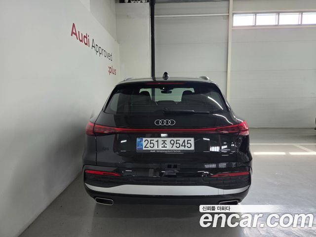 Audi Q5 40 TFSI Quiattro Advanced — пробег 980 км — фото 4 из 5