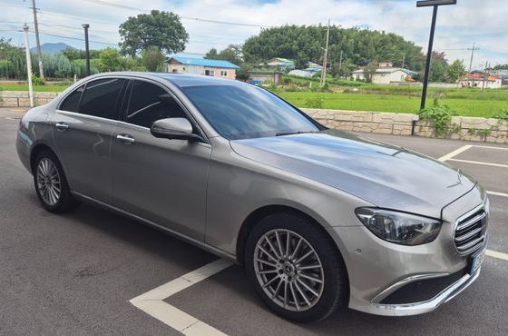 Mercedes-Benz E-Class E220d 4MATIC Exclusive — пробег 55 897 км — фото 1 из 5
