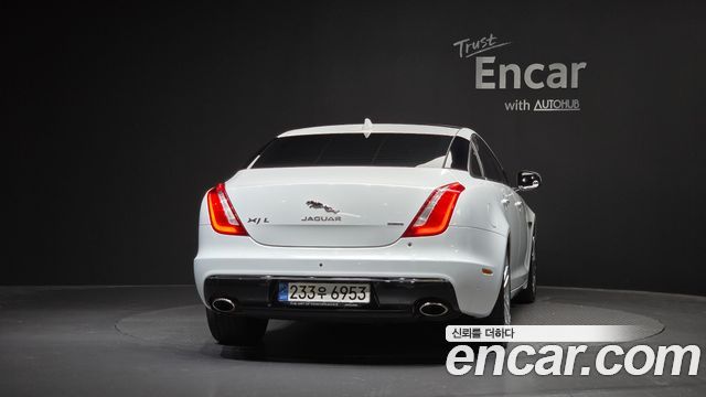 Jaguar XJ 3.0 SC AWD Portfolio LWB X351 — пробег 102 079 км — фото 4 из 5