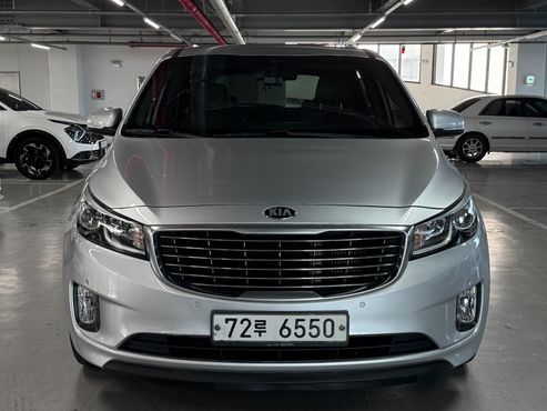Kia Carnival 11-seater Prestige — пробег 235 945 км — фото 2 из 5