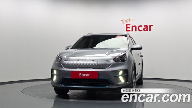 Kia Niro Prestige — пробег 91 232 км — фото 3 из 5