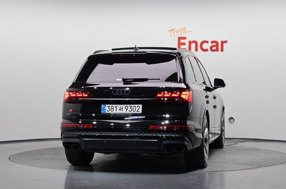 Audi SQ7 4.0 TFSI Quattro — пробег 18 289 км — фото 4 из 5