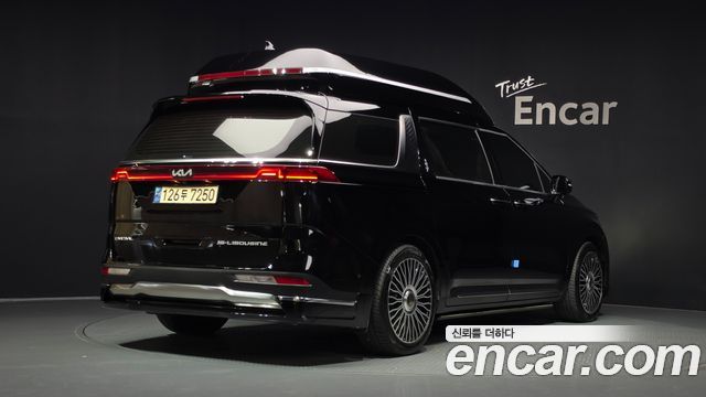Kia Carnival Diesel 9-Seater Hi-Limousine(Special Vehicle) — пробег 54 652 км — фото 2 из 5