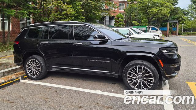 Jeep Cherokee 4xe Summit Reserve — пробег 51 804 км — фото 5 из 5