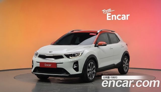 Kia Stonic из Кореи Encar