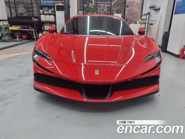 Ferrari SF90 4.0 — пробег 8 557 км — фото 3 из 5