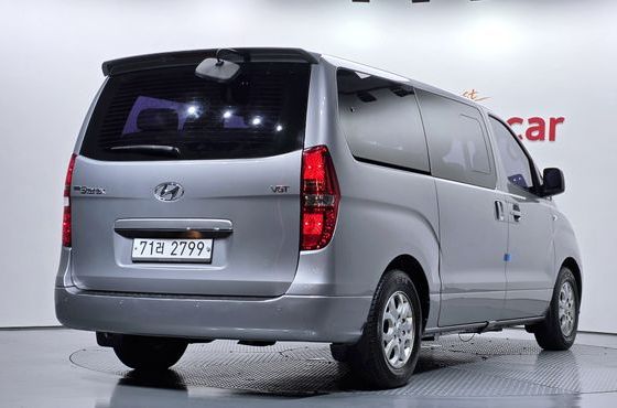 Hyundai Starex 12-Seater Wagon CVX Luxury — пробег 154 029 км — фото 2 из 5