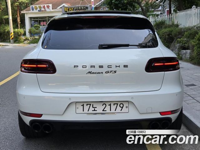 Porsche Macan из Кореи Encar