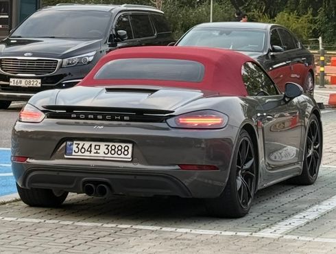 Porsche 718 2.0 — пробег 68 000 км — фото 4 из 5