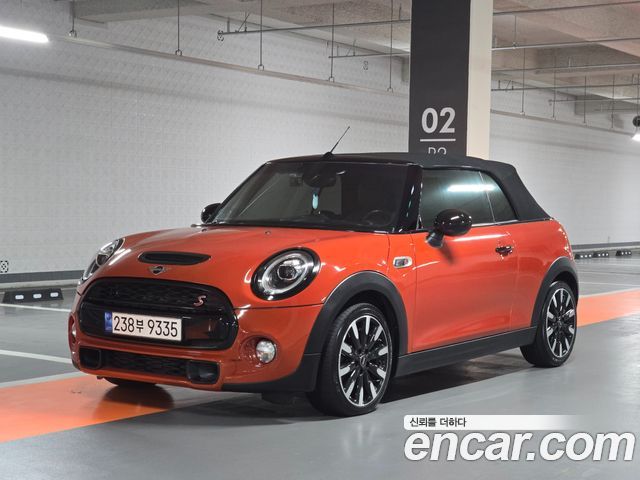 Mini Cooper Convertible Standard 3rd — пробег 59 000 км — фото 1 из 5