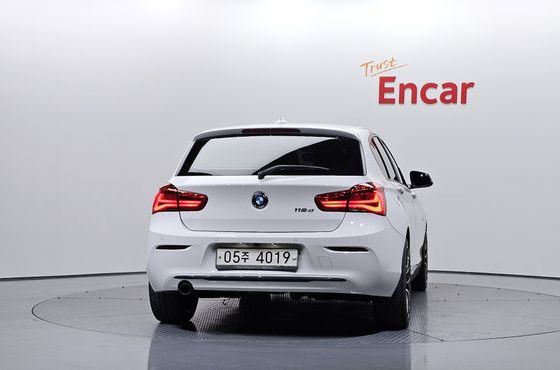 BMW 1-Series 118d Sport 5Door — пробег 40 469 км — фото 4 из 5