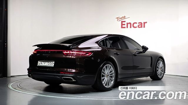 Porsche Panamera 3.0 AWD — пробег 62 166 км — фото 2 из 5